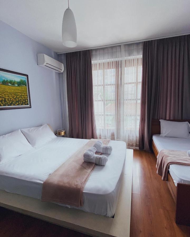 Oda Guest House * Korce